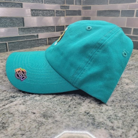 Dead inside cap - Picture 2 of 5